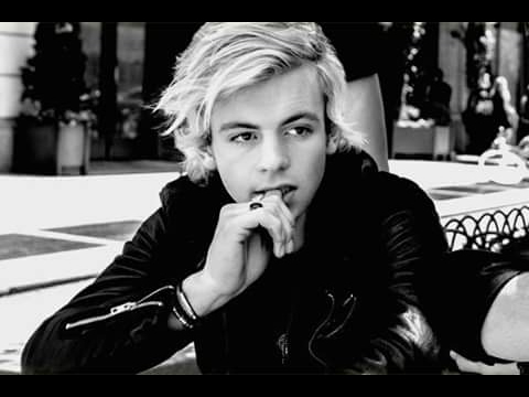 Ross Lynch - On My Own (Lyrics) || Alanitaa es R5family •♥• - YouTube