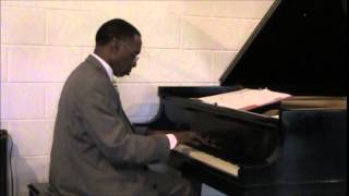 REGGIE WATKINS plays"Soon and very soon" on Steinway Piano chords