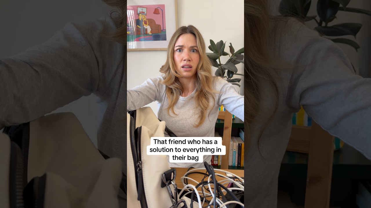 #ad She cares deeply@LOrealParisAU #haircare #collagenlifterspray #thatfriend #problemsolved #volume