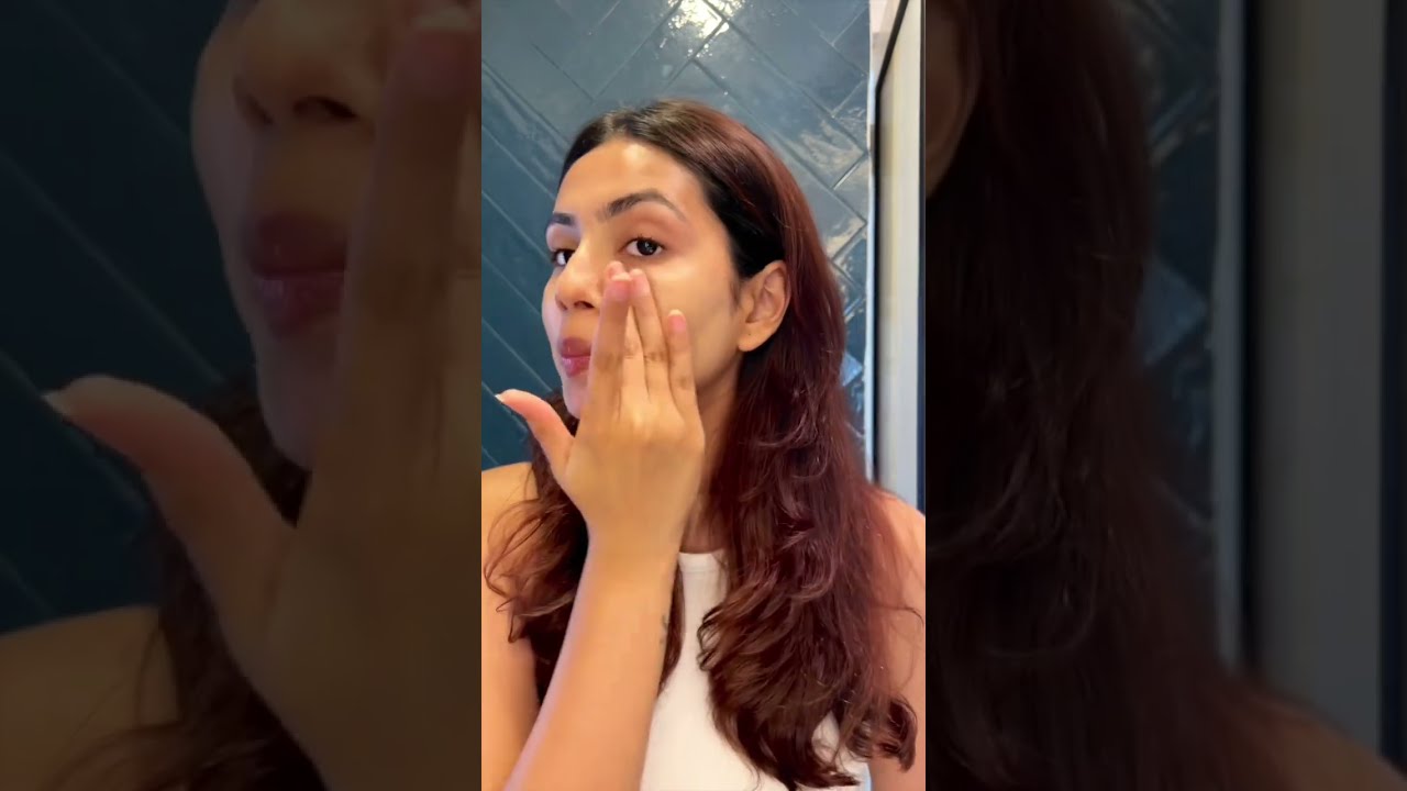 AashnaTries The Smshbox Tinted Moisturiser