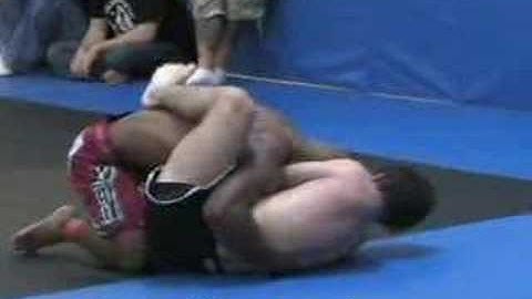 Wilson Reis vs. Justin Rader