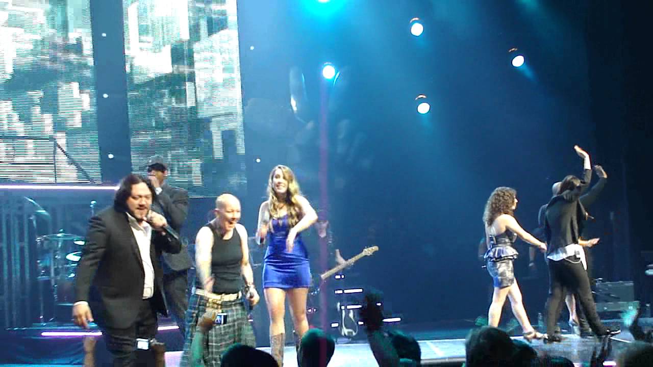 The Voice Top 8 - "Man in the Mirror" (Live in Los Angeles 7-27-11)