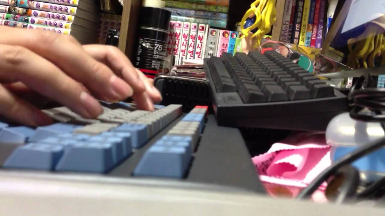 Realforce 10th anniversary, HHKB pro2 - YouTube