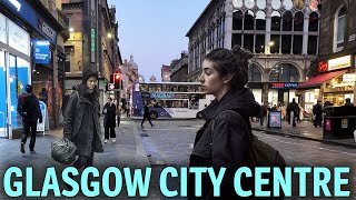 Walking in Glasgow City Centre in the Evening