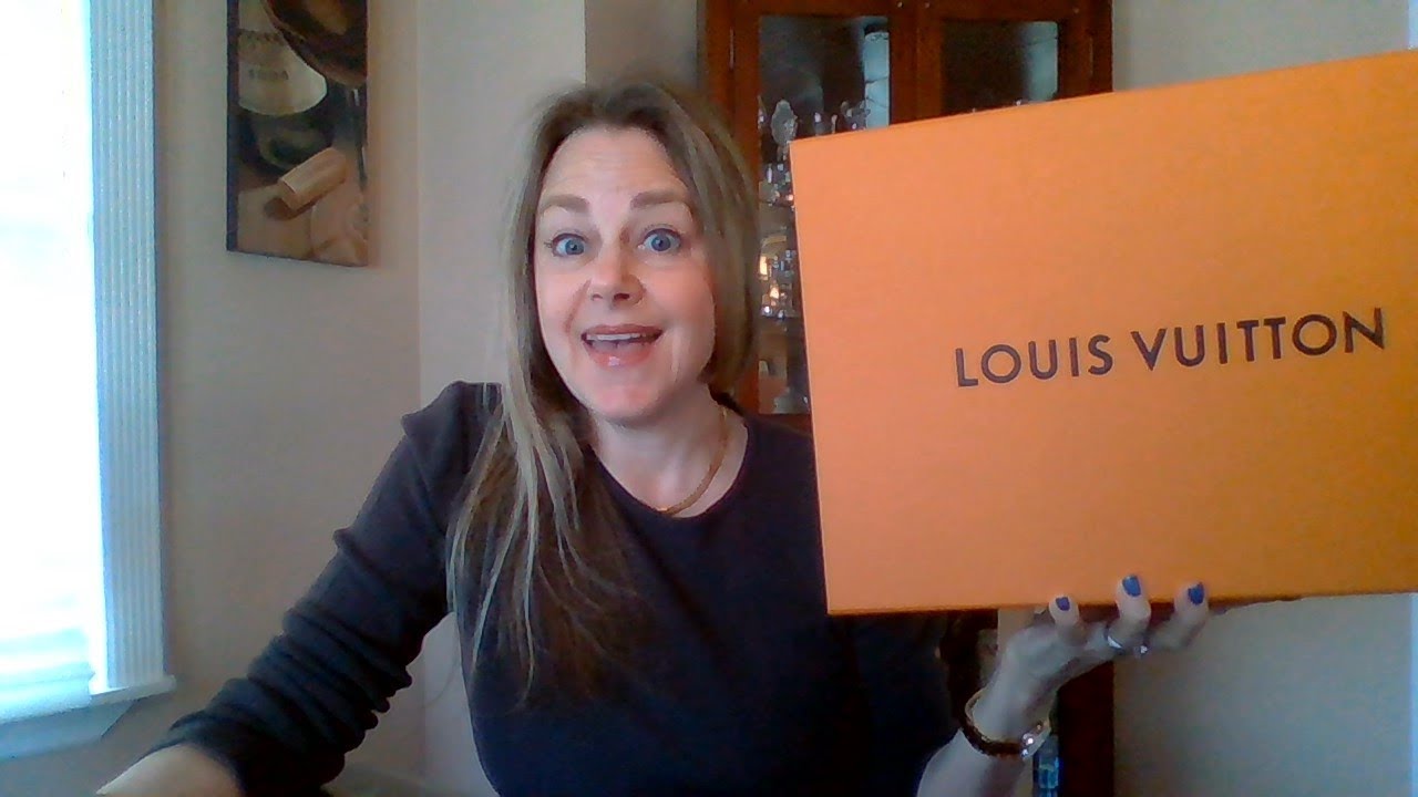 I BOUGHT A FAKE LOUIS VUITTON, UNBOXING