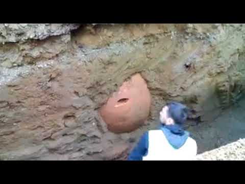 ბათუმში, სადაც შემთხვევით აღმოჩენილი ქვევრი მუშამ გატეხა, სარეაბილიტაციო სამუშაოები შეჩერდა