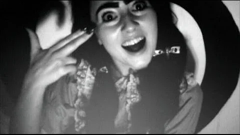 Maddy Ellwanger - "Gruesome Minds" (Official Music...