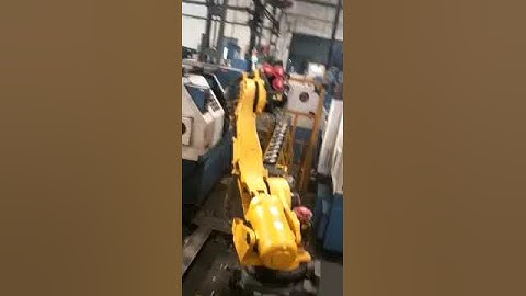 Mahajan Automation machine tending with refurbished Fanuc R-2000iA/165F robot