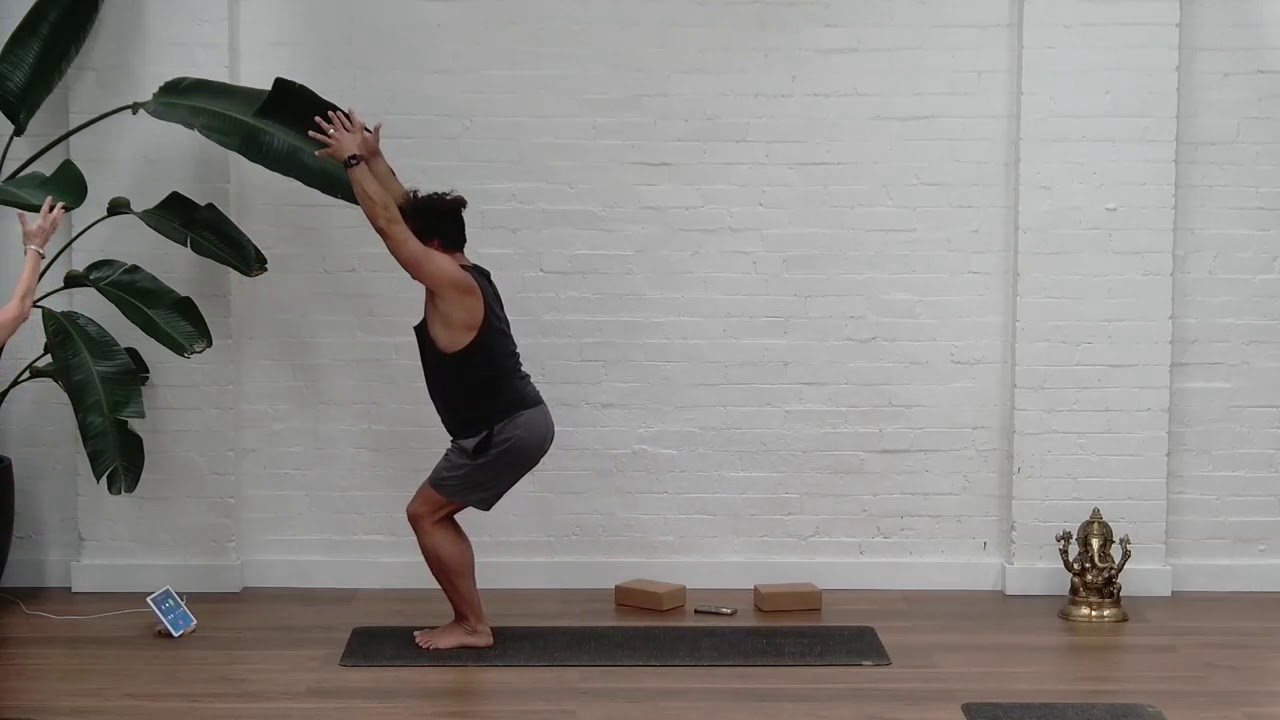 Yoga Flow Class with Tommy Kende - YouTube