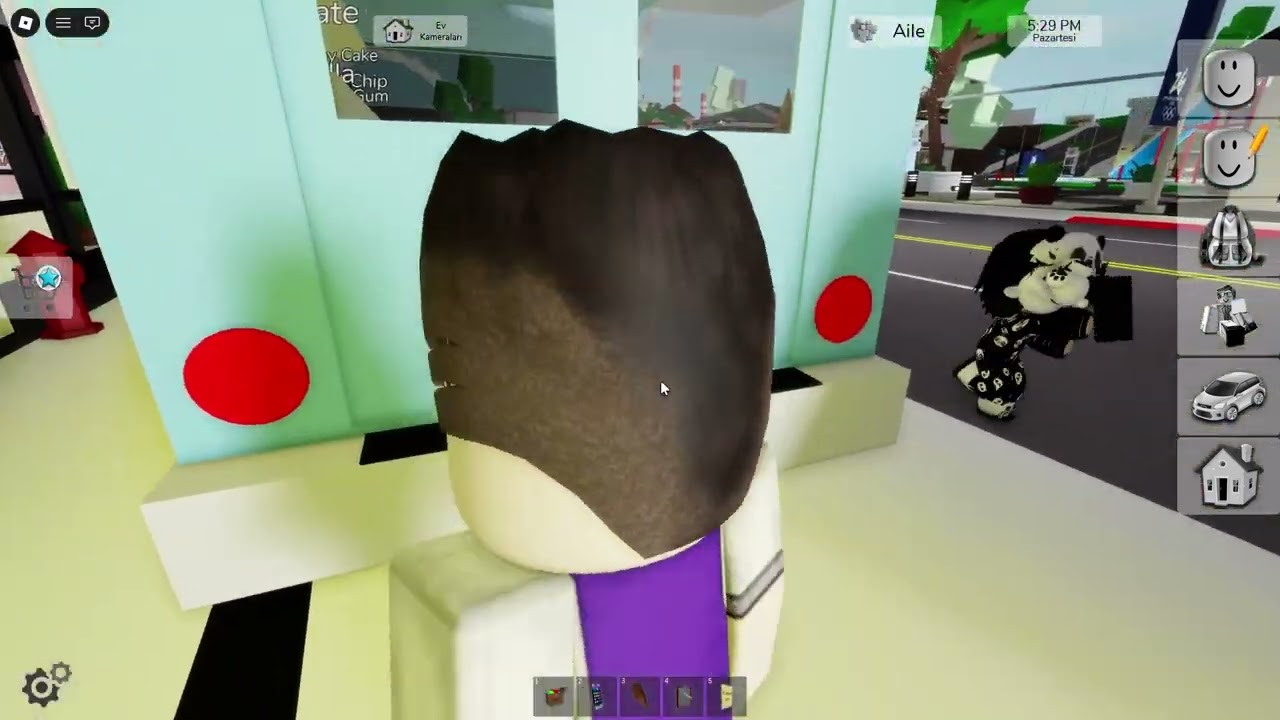 İntikam mı, Yoksa Barış mı? Brookhaven’de Dondurmacı Olmanın Hikayesi