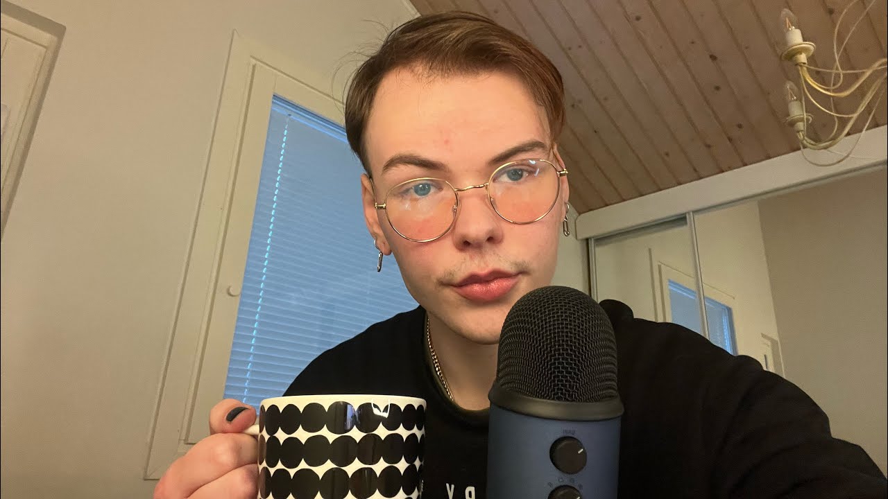 ASMR Suomi - kuulumisia, naputtelua ja joulujuttuja 🎄