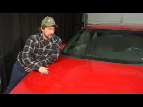 How to Repaint a Car With Peeling Paint