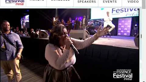 India.Arie Mic Toss Kim Burrell Tribute.webm