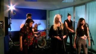 Austra: How we wrote Lose It - live session