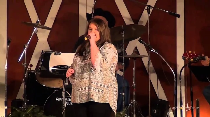 Callie Howard sings No One Else On Earth at The Gl...