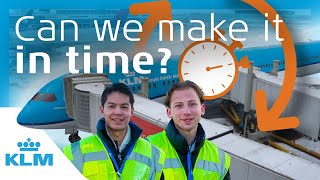 Race against the clock: Getting ready for our next flight ⏱ | Intern On A Mission | KLM