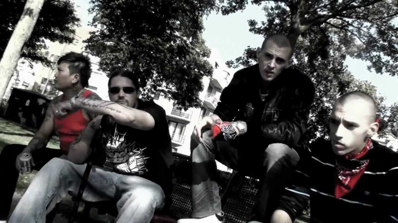 DeLangn - 't Leevn is e bitch (Officiële video)