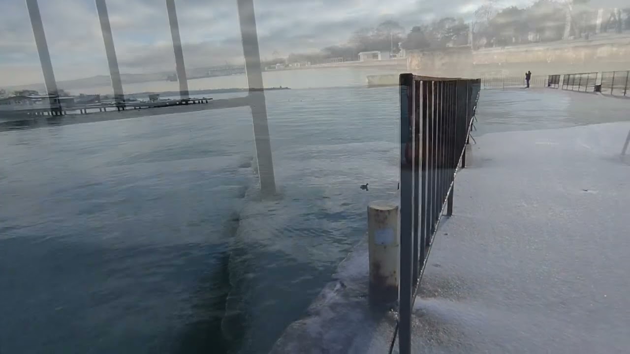 Мороз и солнце... Просто прогулка по Керчи.