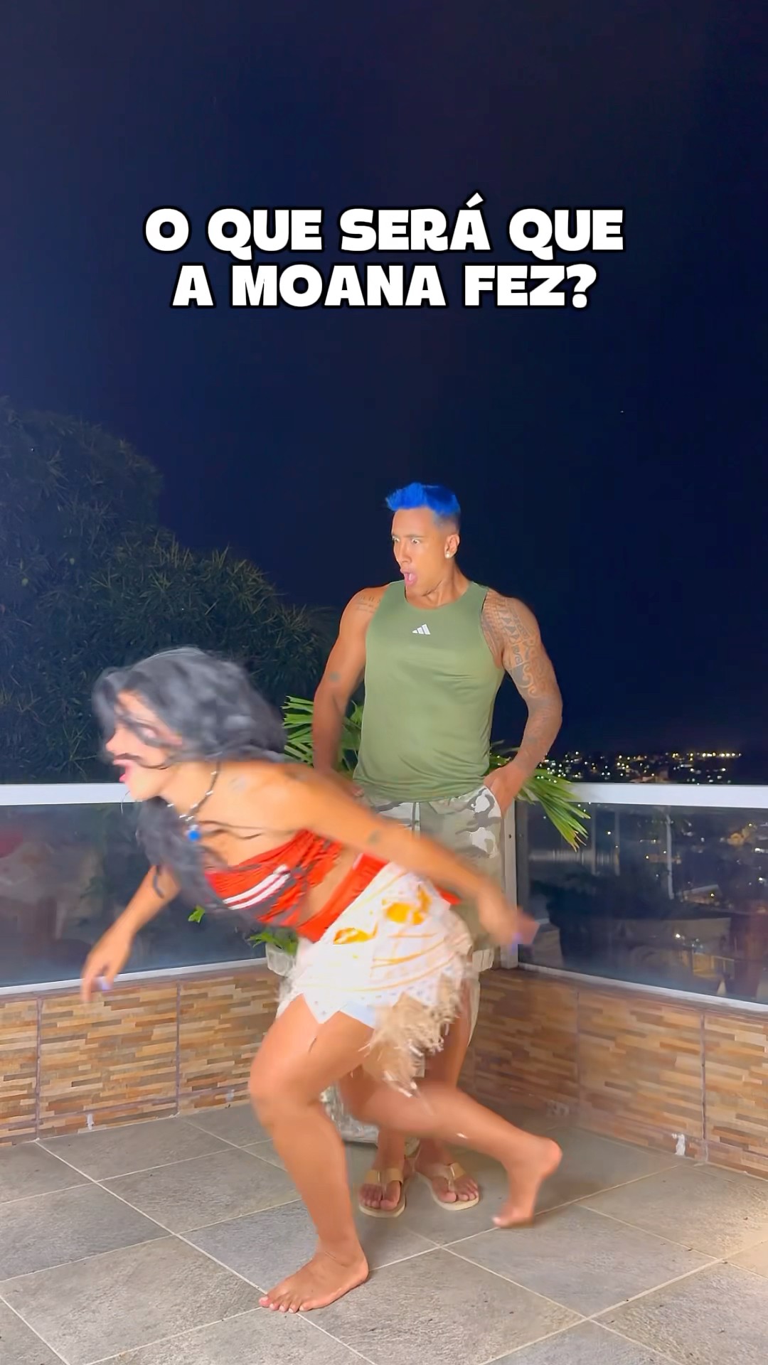 Gente o que será que ela fez?​⁠@mayca.brasil #moana #maui #funnymemes #short #shorts