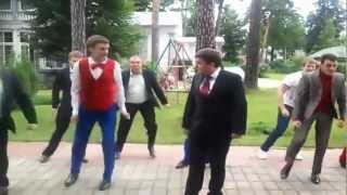 Танец Медведева под Dj Boor & SERPO
