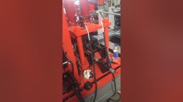 automatic change size c purlin forming machine