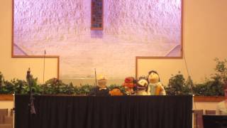 CCTS 4th graders puppet show