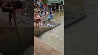 Download Lagu Real Life Fishing, Man Dip Net Fishing Under Dam [part 303]#fishing #fish #reallife MP3