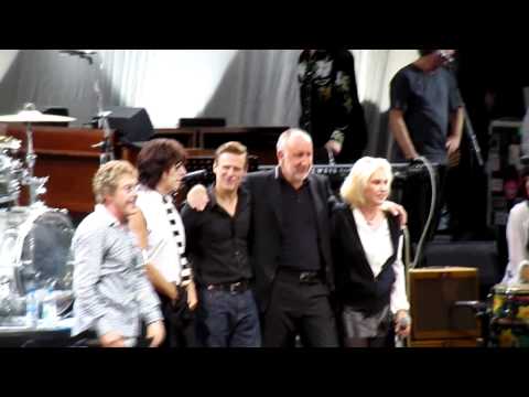 The Who, Bryan Adams, Debbie Harry & Jeff Beck take a bow at Killing Cancer