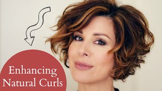 HOW TO STYLE LAYERED, SHORT NATURAL CURLY HAIR | Dominique Sachse