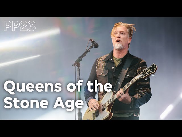 Queens of the Stone Age - Carnavoyeur u0026 Song For The Dead (live at Pinkpop 2023) class=