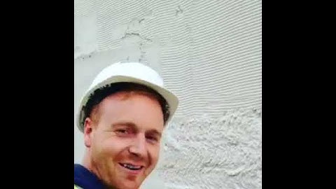 M-tec M220 spraying Parex Render