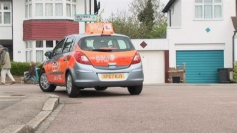 How To Reverse Around A Corner