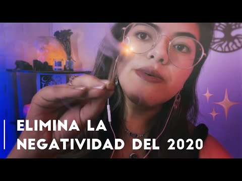 ASMR te quito las penas del 2020 ✨ Limpieza Energética 😌