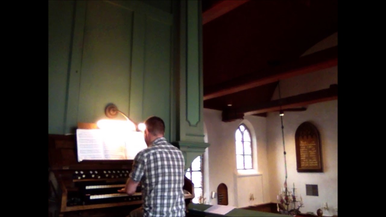 De dorre vlakte der woestijnen - YouTube