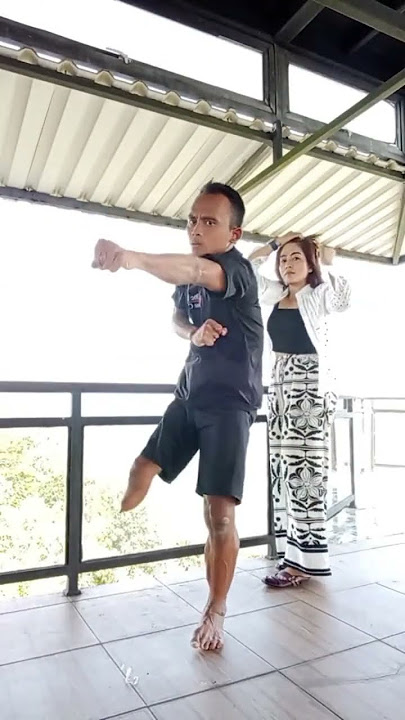 Viral lucu jutaan orang menonton dan jangan lupa mampir dilive tik tok solihin kaki satu