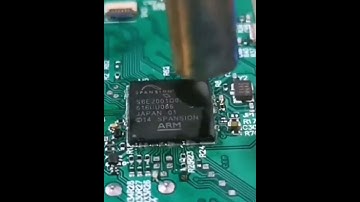 Desoldering ic chip #JLCPCB #ic #desoldering #electronics #shorts