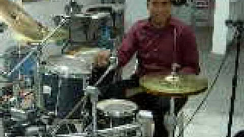 Pedro Quijada R. solo de bateria!