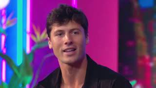 Nicole and Kendall on love island reunion full scene