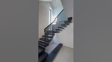 Floating Staircase with Glass Balustrade! Inoval