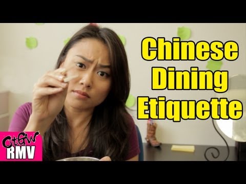 Video: Proost in het Chinees: drinketiquette in China