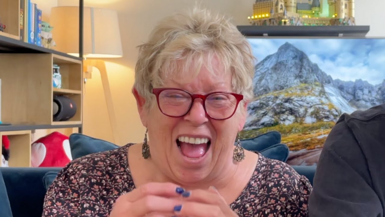 DANIELLE DÉCOUVRE INTERNET