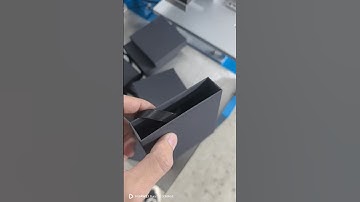 Machine for attaching ribbons to suspended boxes.#packagingbox#suspensionbox#ribbonpastingmachine