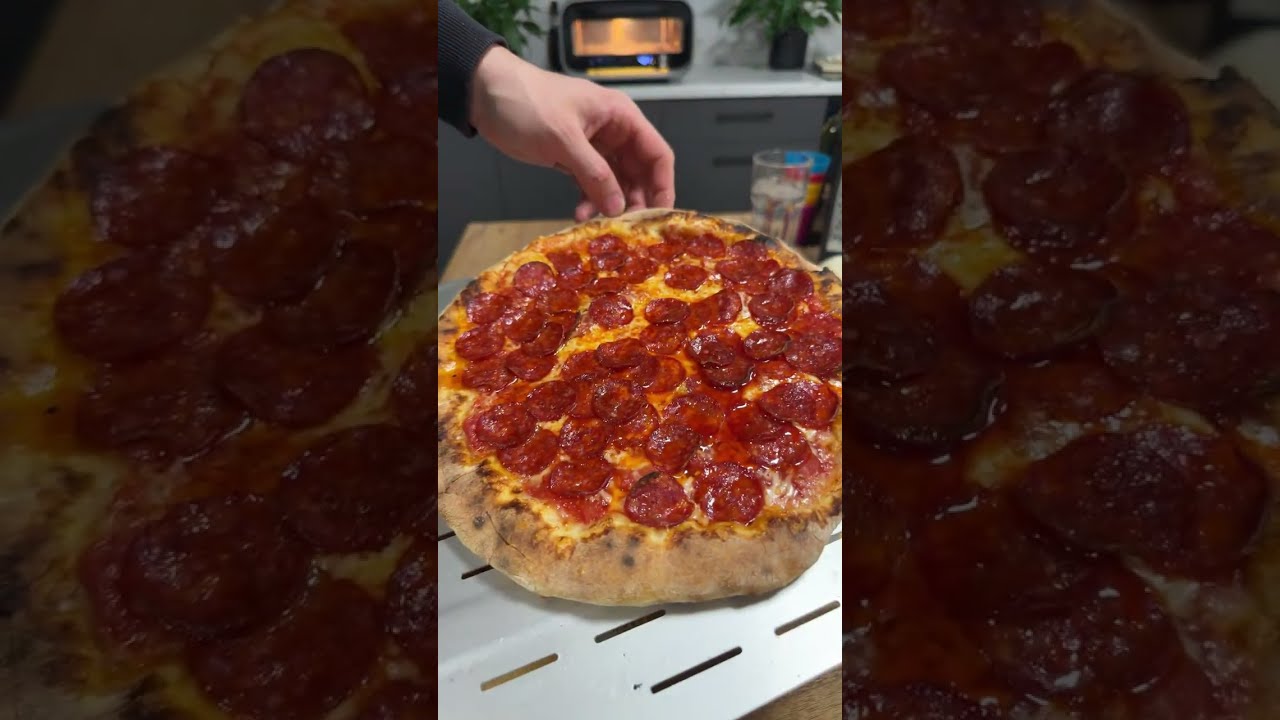 HOMEMADE PIZZA GORGONZOLA PEPPERONI 🍕 