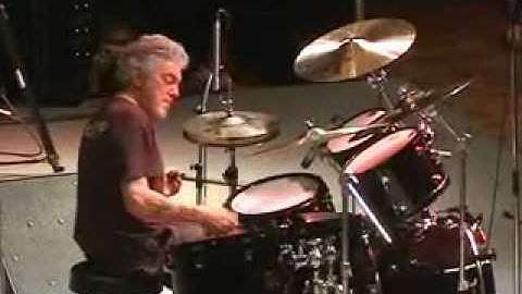 Drums Steve Gadd Crazy Army.wmv
