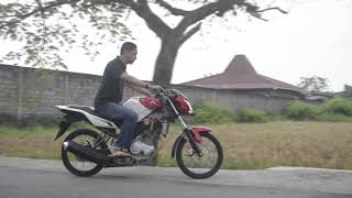 Contoh Iklan Oli Motul (Parody)