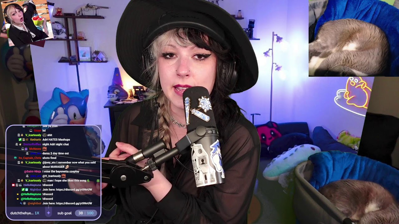 REACTING TO STREAMER UNIVERSITY 😳 ARE THE CLASSES WORTH THE SWIRLIES 😅 LATER MORE HALF LIFE💀!discord
