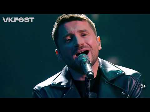 Video: Lazarev ukázal, čo sa stalo s jeho nohou po páde z scenérie