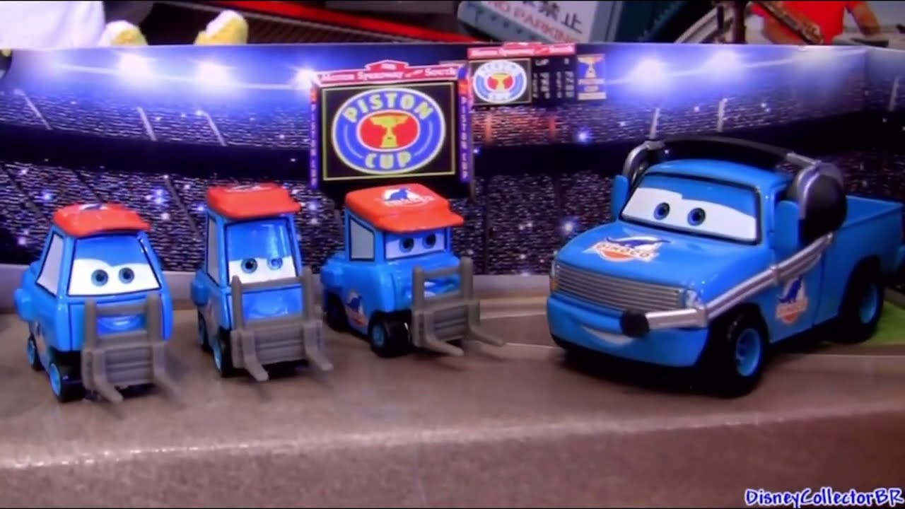 Disney Cars Dinoco Crew/Team Set Review - YouTube