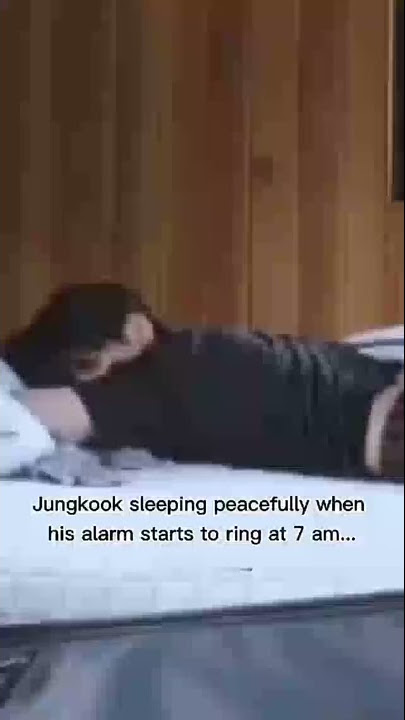 This is how Jungkook's alarm make everyone wake up 🤣🤣🤣#ot7