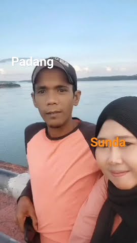 pasangan romantis /Padang vc sunda